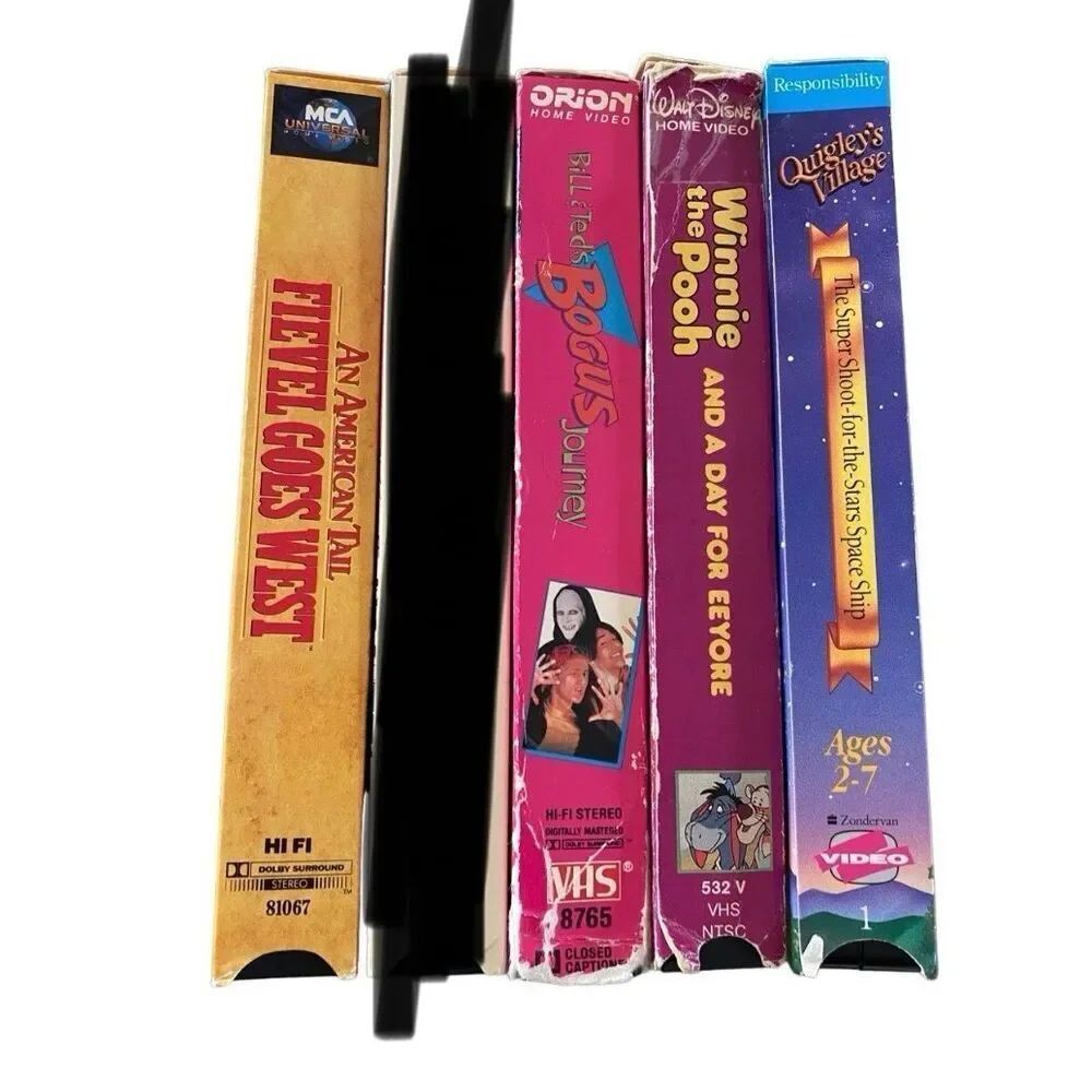 Lot Of 4 Vintage Kids VHS Tapes Winnie The Pooh Movies Quigley’s Village